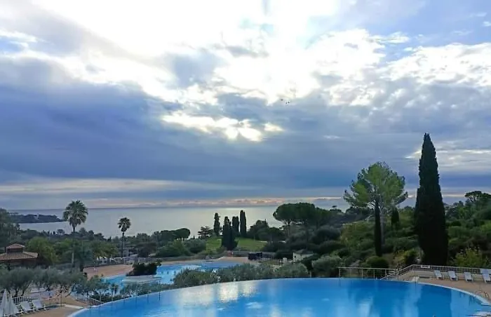 En Paradis Апартаменты