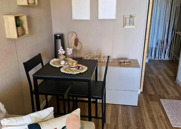 En Paradis アパート *